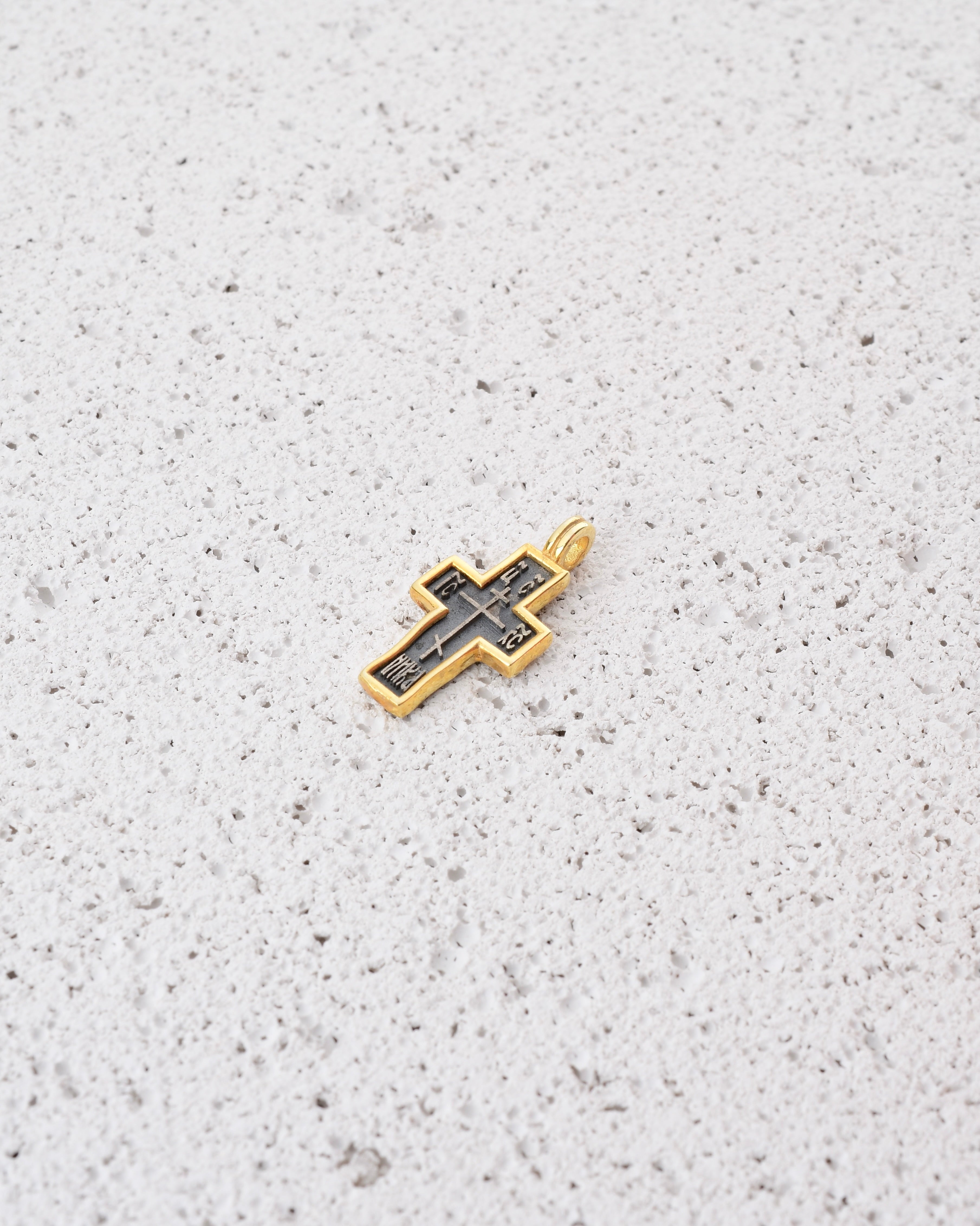 TRIADA GOLD KOLYE UCU