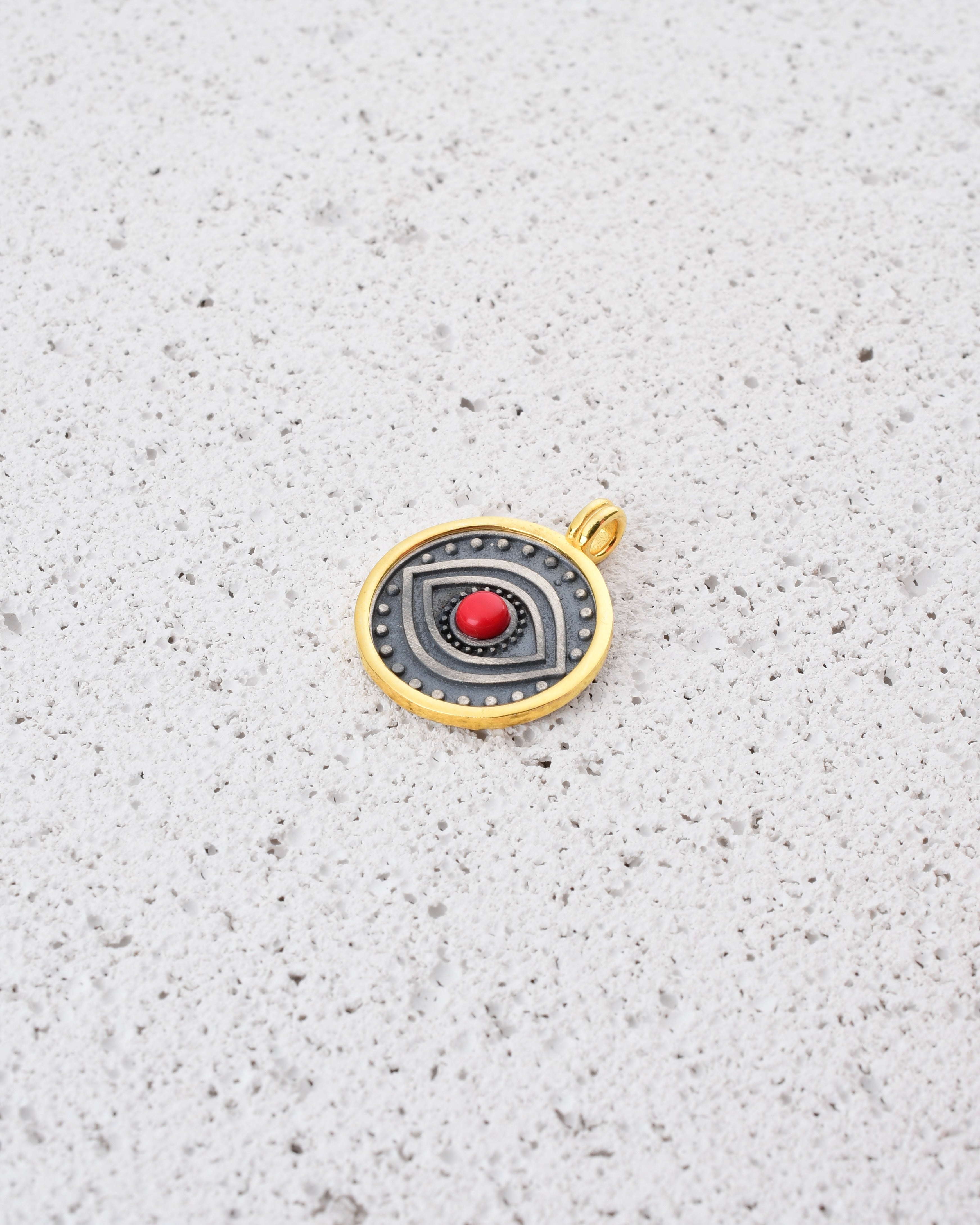 HORUS GOLD RED KOLYE UCU