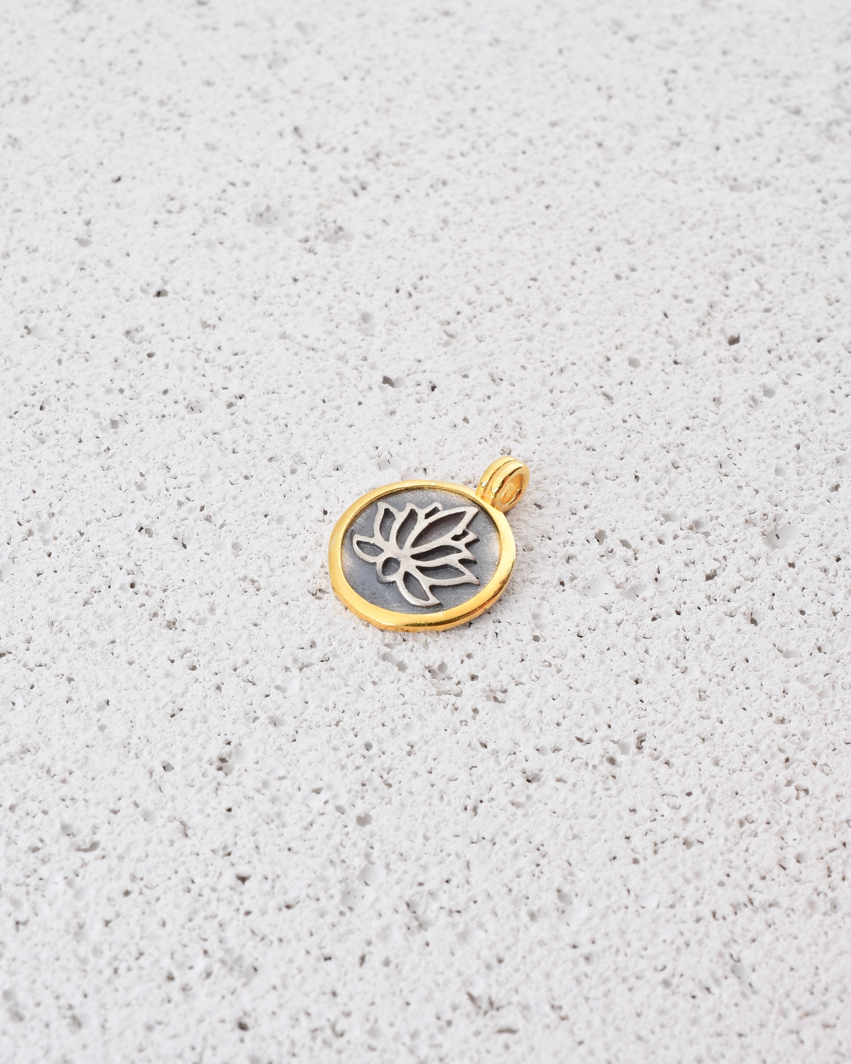 LOTUS X GOLD KOLYE UCU